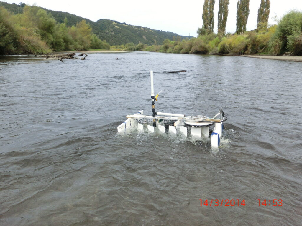 Mini linear turbine test in the Whakatane River, 14 March 2014